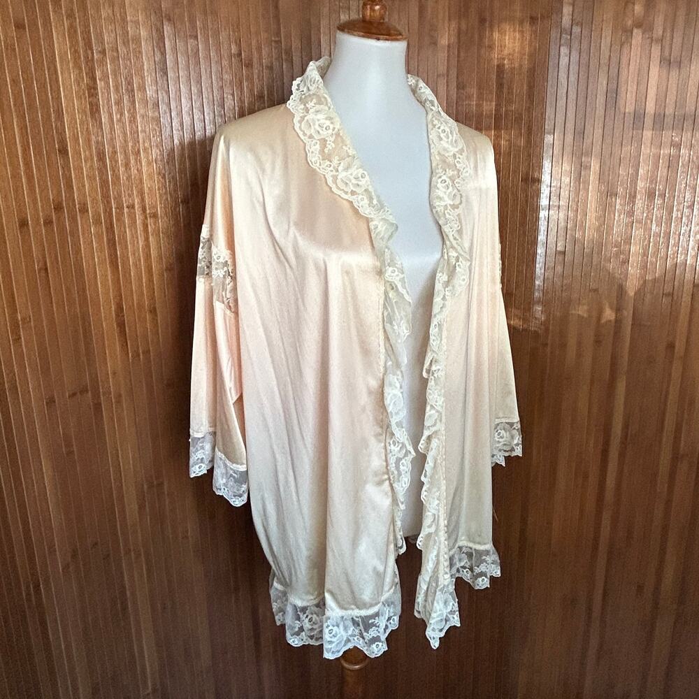 Vintage 60s 70s Pink Nylon Lace Peignoir Robe Hollywood Studio Archive Lingerie